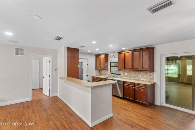 220 SW GROVE Street, Keystone Heights, FL 32656