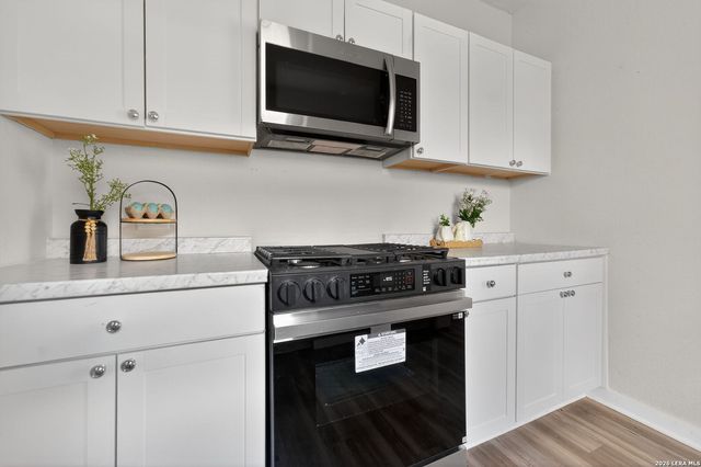 1823 Edison, San Antonio, TX 78201