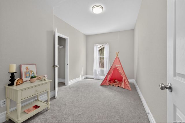 1823 Edison, San Antonio, TX 78201