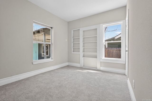 1823 Edison, San Antonio, TX 78201