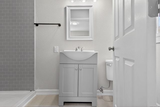 1823 Edison, San Antonio, TX 78201