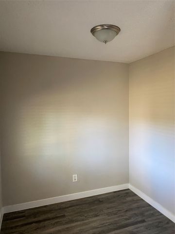 802 Las Palmas Drive, Grand Prairie, TX 75052