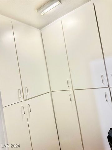 2281 Pampa Avenue, Pahrump, NV 89048