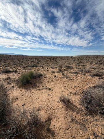 2222 Winchester Avenue NE, Rio Rancho, NM 87144