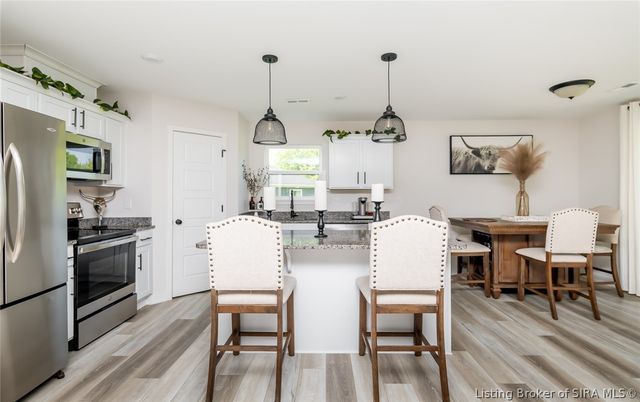 829 Wolf Run Park Boulevard, Jeffersonville, IN 47130