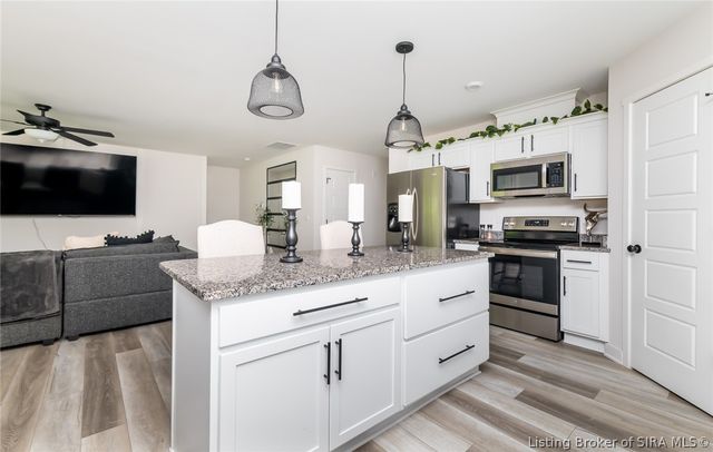 829 Wolf Run Park Boulevard, Jeffersonville, IN 47130