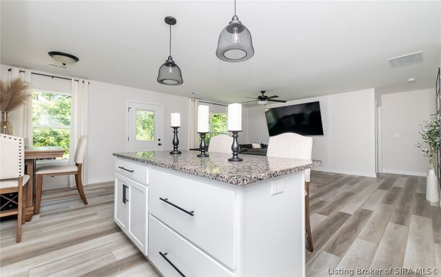 829 Wolf Run Park Boulevard, Jeffersonville, IN 47130
