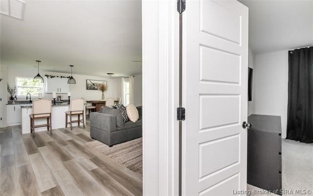 829 Wolf Run Park Boulevard, Jeffersonville, IN 47130