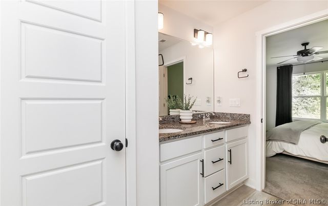 829 Wolf Run Park Boulevard, Jeffersonville, IN 47130