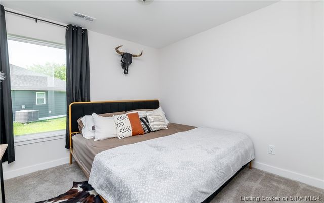 829 Wolf Run Park Boulevard, Jeffersonville, IN 47130