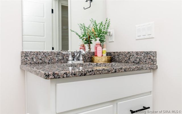 829 Wolf Run Park Boulevard, Jeffersonville, IN 47130