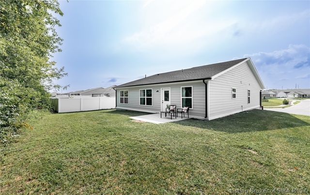 829 Wolf Run Park Boulevard, Jeffersonville, IN 47130