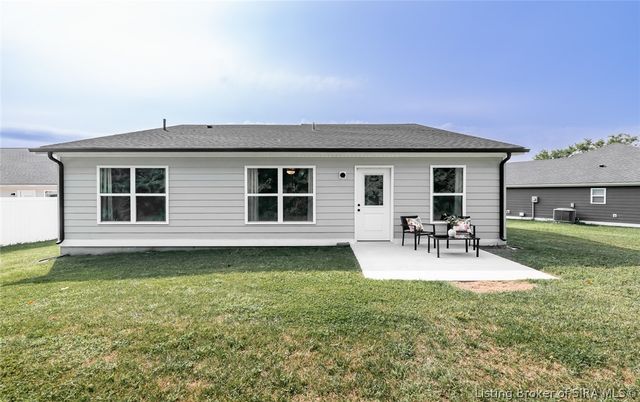 829 Wolf Run Park Boulevard, Jeffersonville, IN 47130
