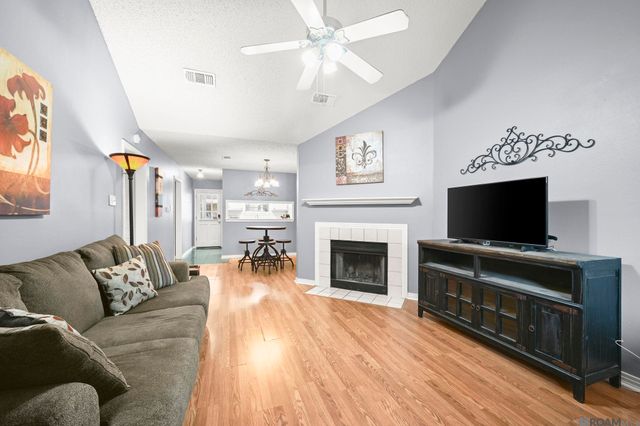 9320 Jefferson Hwy, Baton Rouge, LA 70809
