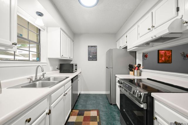 9320 Jefferson Hwy, Baton Rouge, LA 70809