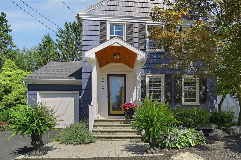 210 Sherwood Drive, Dewitt, NY 13214