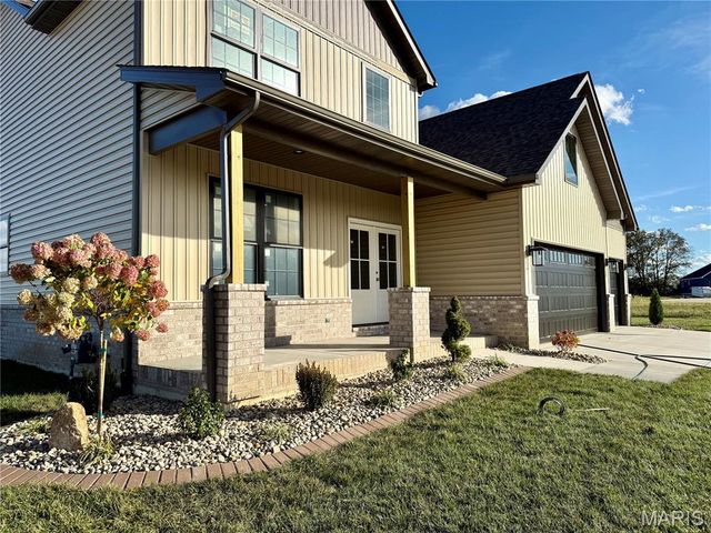 3020 Mobile Drive, Glen Carbon, IL 62034