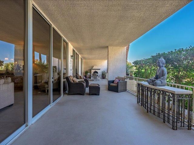 899 Island Drive 102, Rancho Mirage, CA 92270