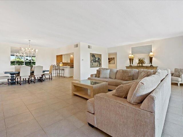 899 Island Drive 102, Rancho Mirage, CA 92270