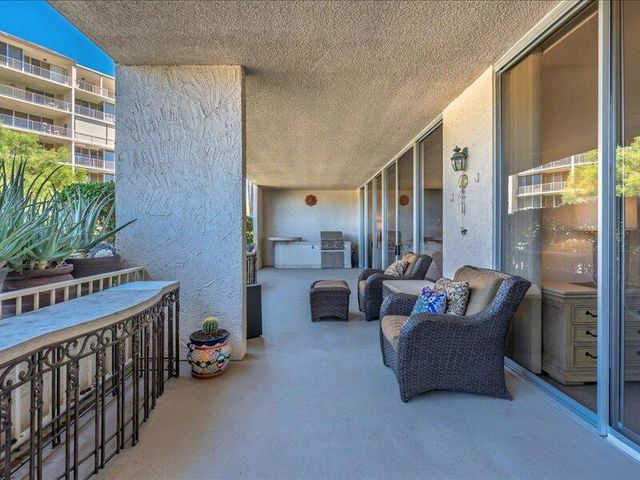 899 Island Drive 102, Rancho Mirage, CA 92270