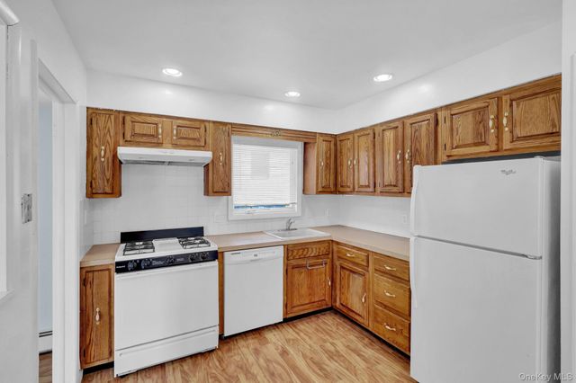 335 E State Street, Long Beach, NY 11561