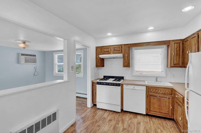 335 E State Street, Long Beach, NY 11561