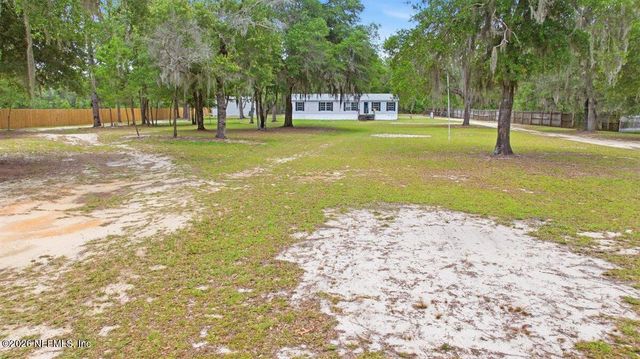 194 KEUKA Road, Interlachen, FL 32148