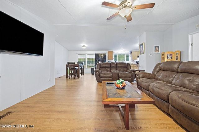 194 KEUKA Road, Interlachen, FL 32148