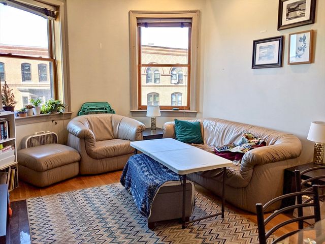 616 Columbus Ave 7, Boston, MA 02118