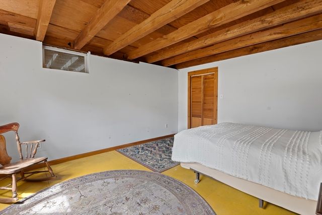 36 Smith Hollow Dr, Edgartown, MA 02539