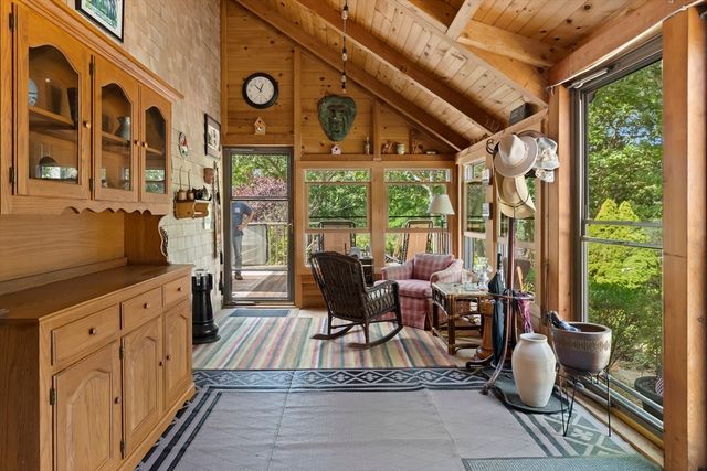 36 Smith Hollow Dr, Edgartown, MA 02539