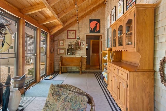 36 Smith Hollow Dr, Edgartown, MA 02539