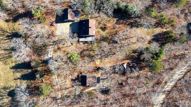 36 Smith Hollow Dr, Edgartown, MA 02539