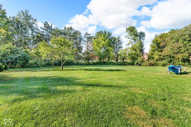 135 South Street, Southport, IN 46227