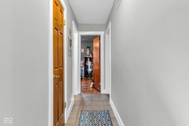 135 South Street, Southport, IN 46227