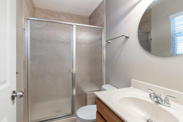 712 Woodrow Ave, Modesto, CA 95350