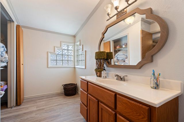 25954 S 605 Court, Grove, OK 74344