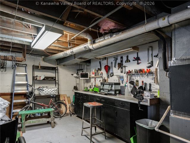 1538 Clark Road, Charleston, WV 25314