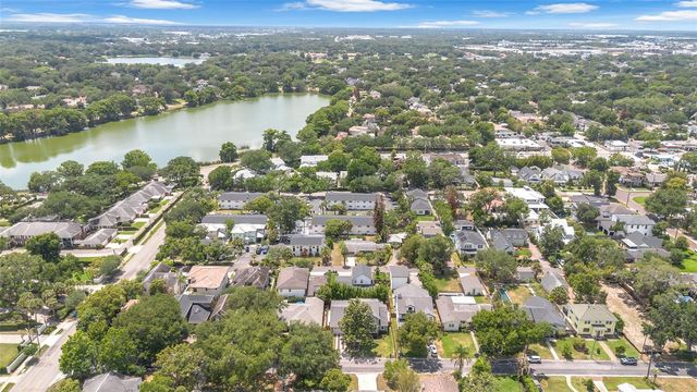 1126 EDWARDS LANE, Orlando, FL 32804