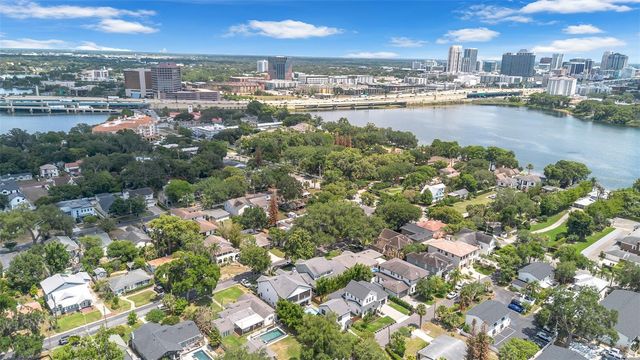 1126 EDWARDS LANE, Orlando, FL 32804
