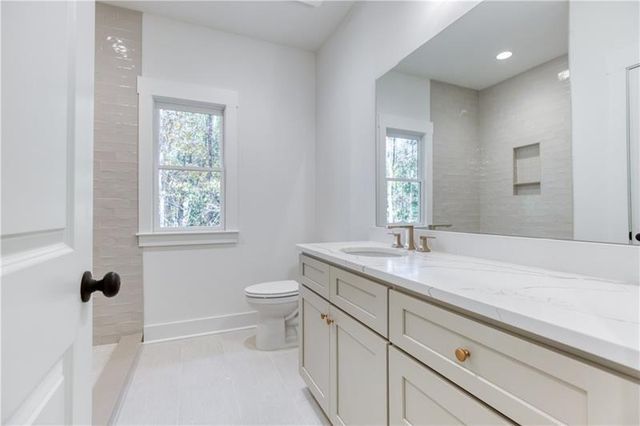 631 St Ives Walk, Monroe, GA 30655