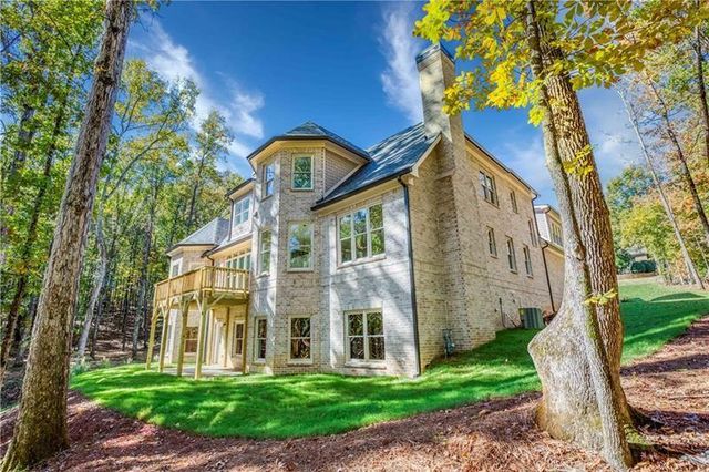 631 St Ives Walk, Monroe, GA 30655