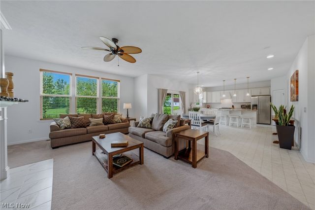 183 Nottingham Way, Wadsworth, OH 44281