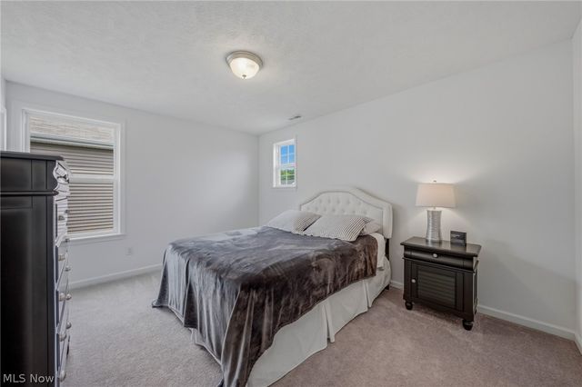 183 Nottingham Way, Wadsworth, OH 44281