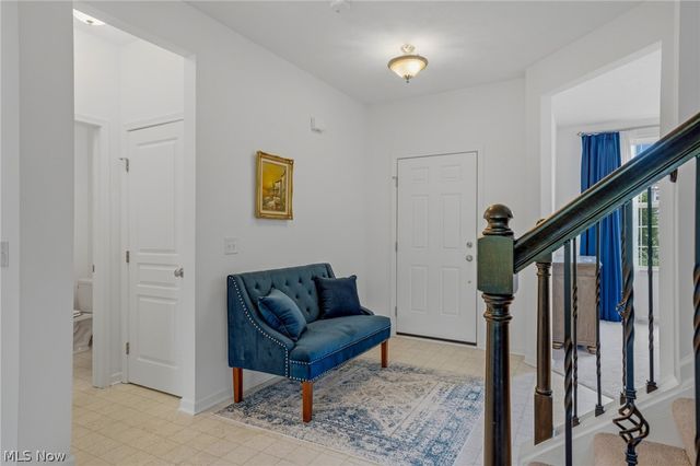 183 Nottingham Way, Wadsworth, OH 44281