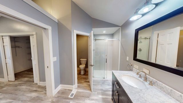 989 Walkers Branch Road, Huntington, WV 25704