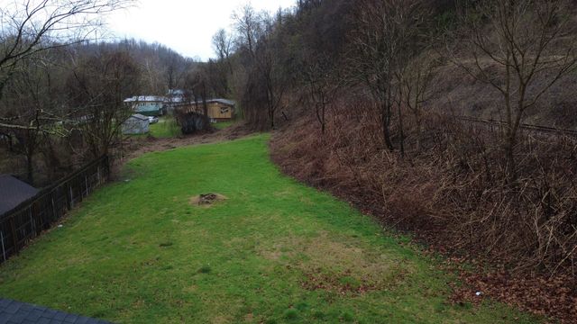 989 Walkers Branch Road, Huntington, WV 25704