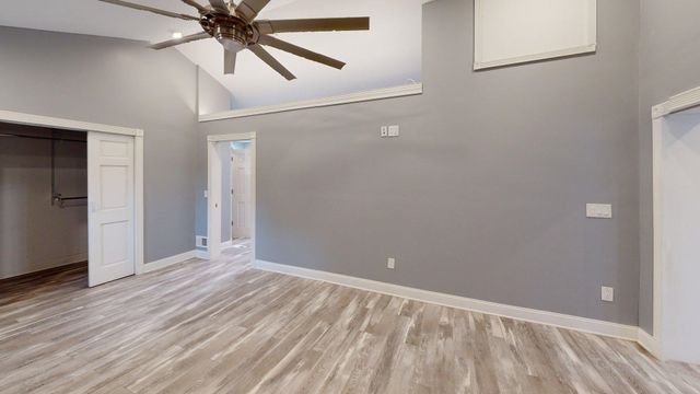 989 Walkers Branch Road, Huntington, WV 25704