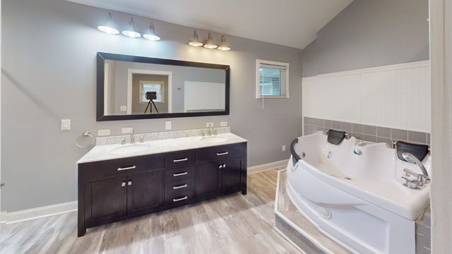 989 Walkers Branch Road, Huntington, WV 25704