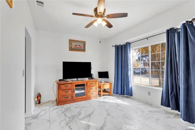 9788 9th Avenue, Hesperia, CA 92345